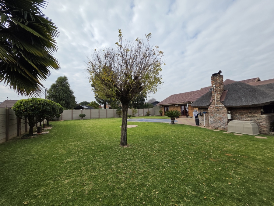 3 Bedroom Property for Sale in Flamingo Park Free State